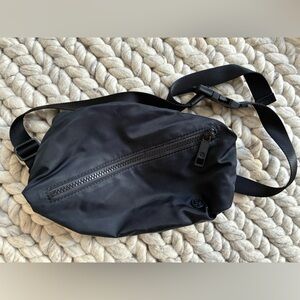 Black lululemon Fanny pack/ sling bag